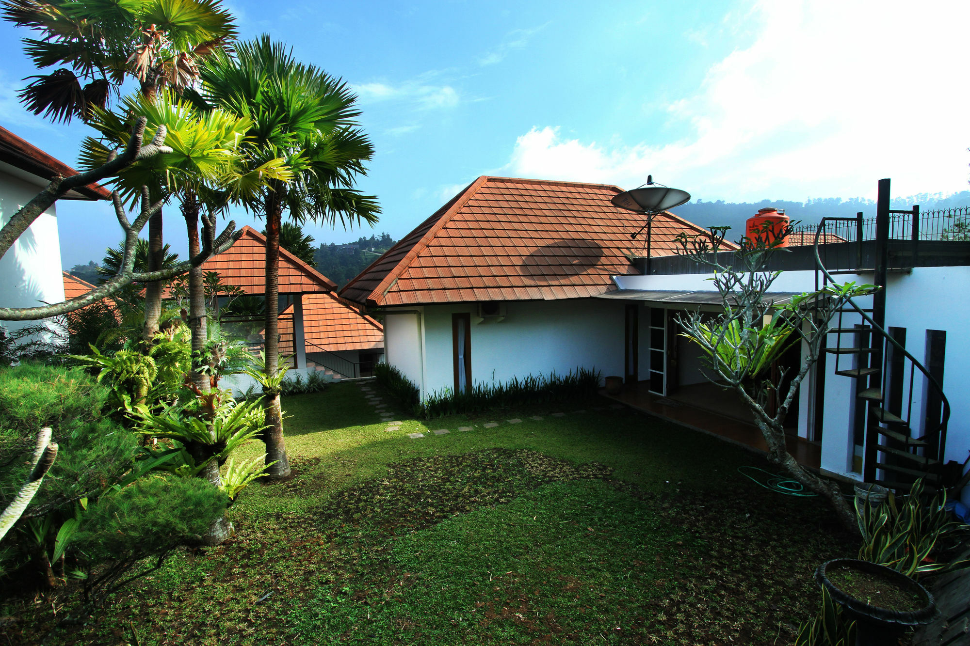 Kencana Villa Dago Bandung Bagian luar foto